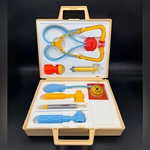 VINTAGE 1977 Fisher Price Medical Doctor Kit Complete with All Instruments! #936